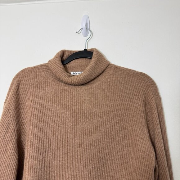 Reformation Women’s Luisa Cropped Sweater Size M Camel Turtleneck Cashmere - Picture 4 of 10
